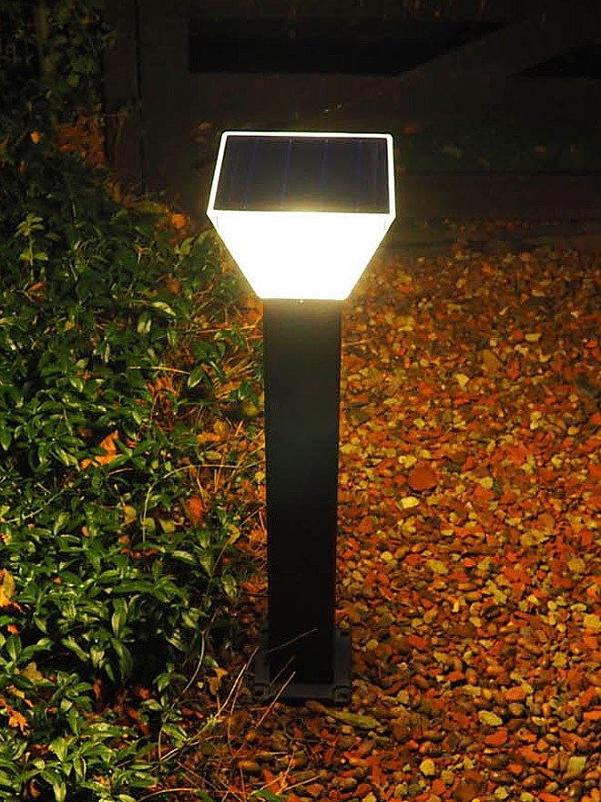 Iplux® Solar Lamp Staand Berlin 80cm (Tijdelijk uitverkocht)