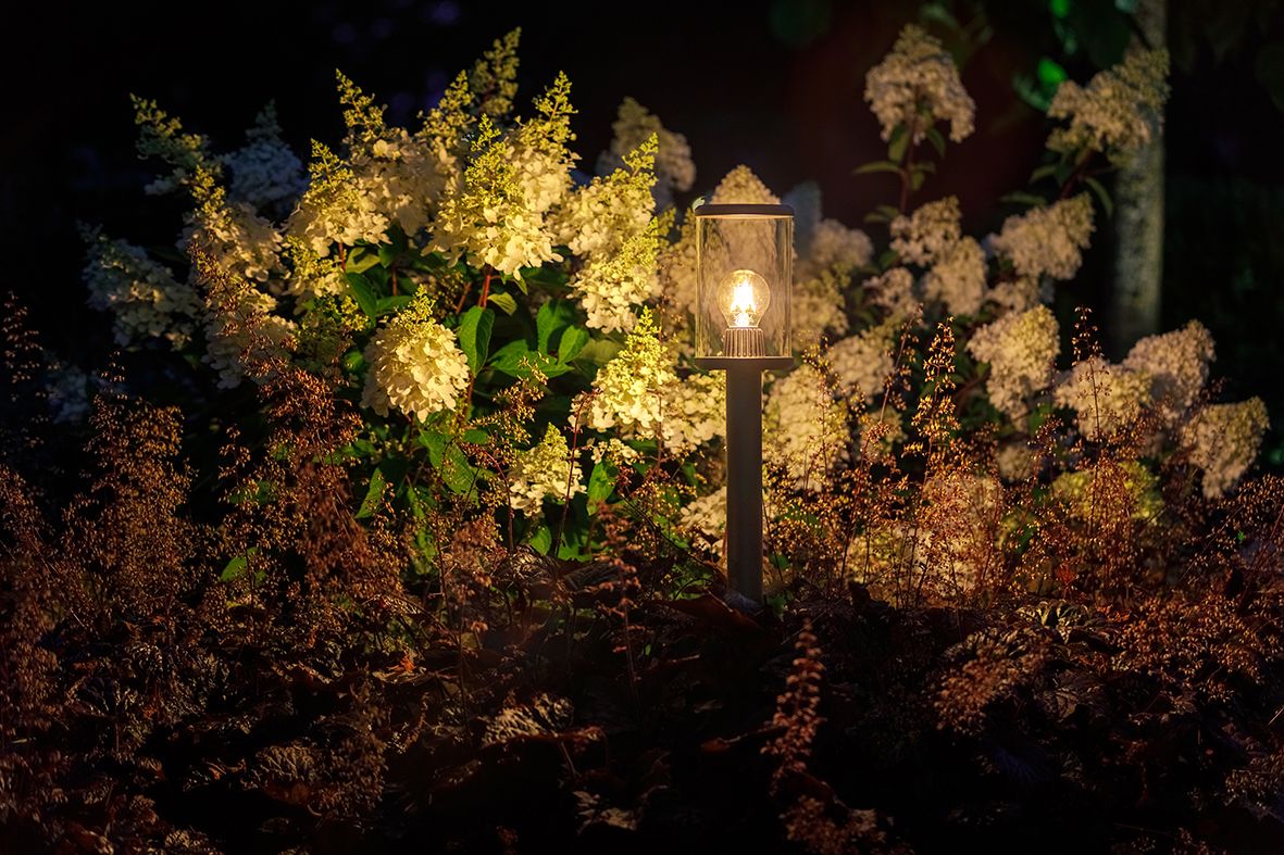 LightPro 12 volt tuinverlichting Eros lo staande lamp sfeer