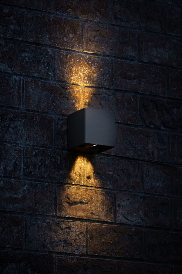 LightPro 12 volt tuinverlichting Ixion wandlamp sfeer
